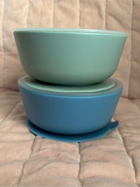WeeSprout Bowls & Itzy Ritzy Teethers & Silicone Bibs & Mushie Spoons